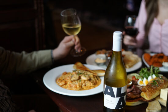 Pasta dish with wine